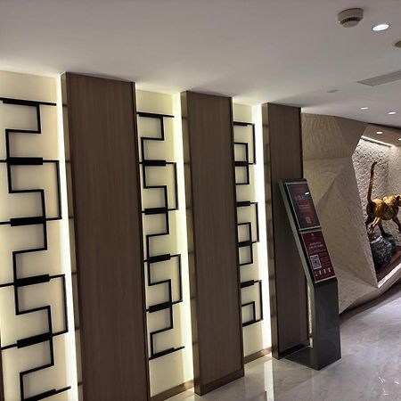 Baolong Hotel Шанхай Екстериор снимка