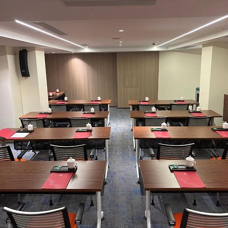 Baolong Hotel Шанхай Екстериор снимка