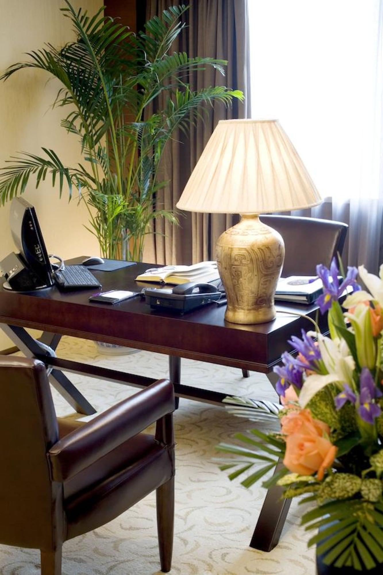 Baolong Hotel Шанхай Екстериор снимка