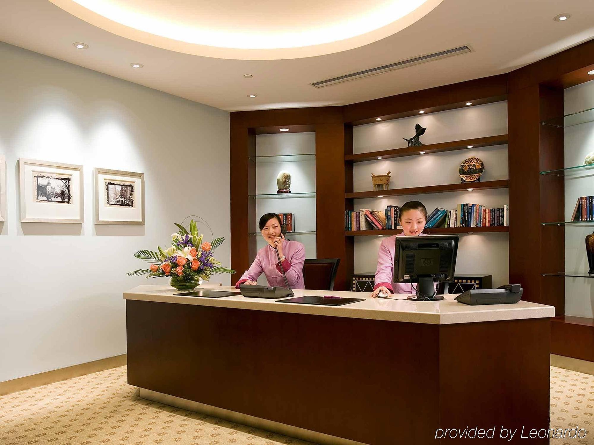 Baolong Hotel Шанхай Интериор снимка