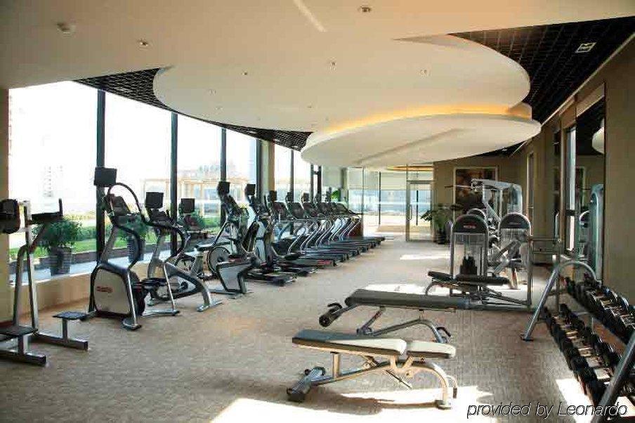 Baolong Hotel Шанхай Екстериор снимка